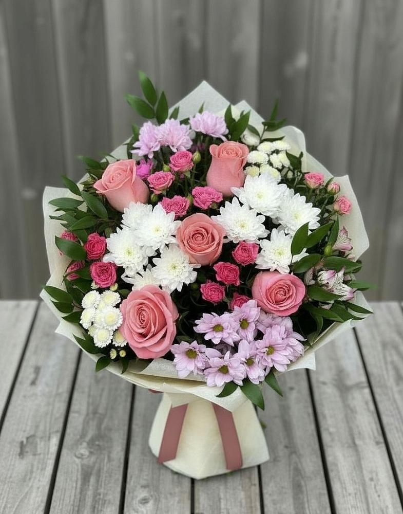 Букет цветов из: Альстромерии, Гвоздики, Розы и Хризантемы в Заклинье