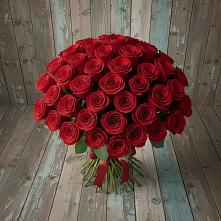 Букет 55 Красных роз Фридом #REPLACE_PRED# Заклинье