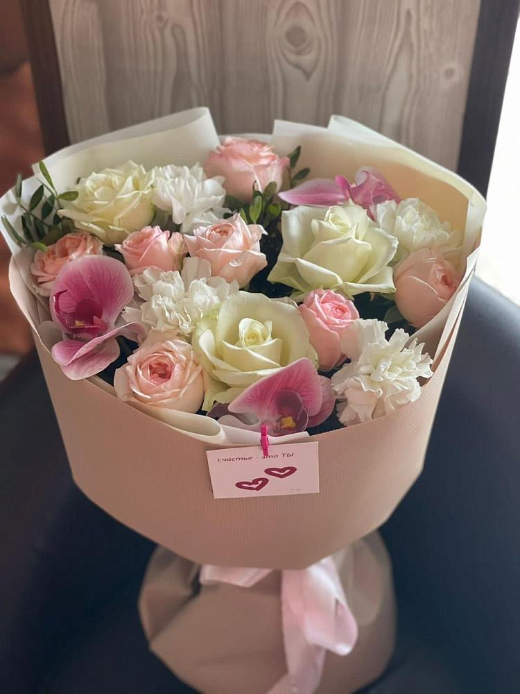 Букет цветов из: Орхидеи, Розы и Гвоздики в Заклинье