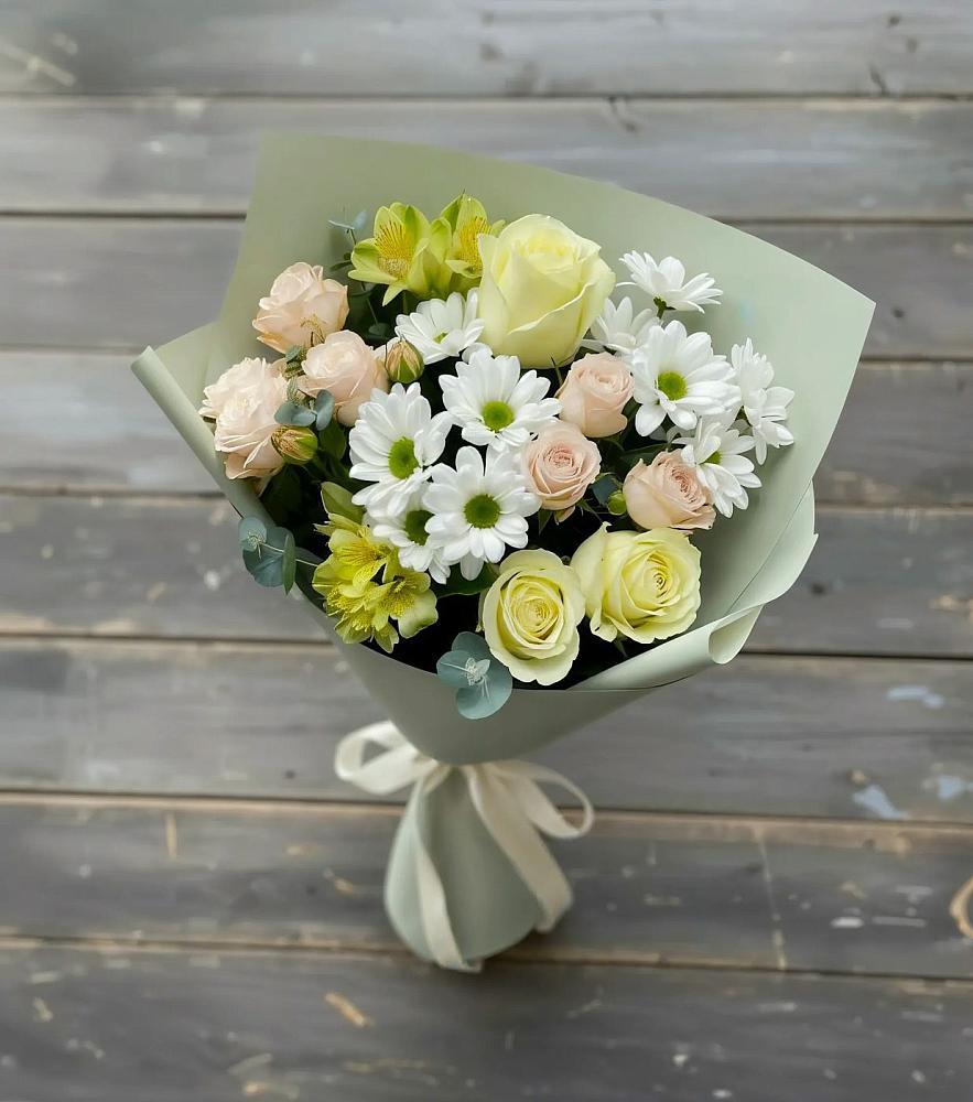 Букет цветов из: Альстромерии, Розы и Хризантемы в Заклинье