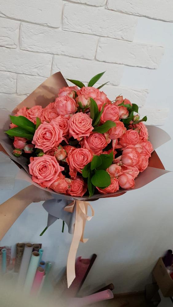 Букет цветов из: Розы в Заклинье