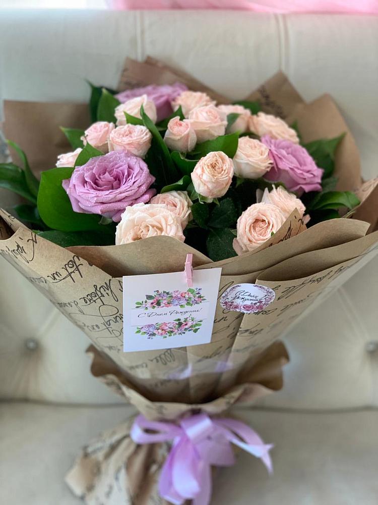 Букет цветов из: Розы в Заклинье