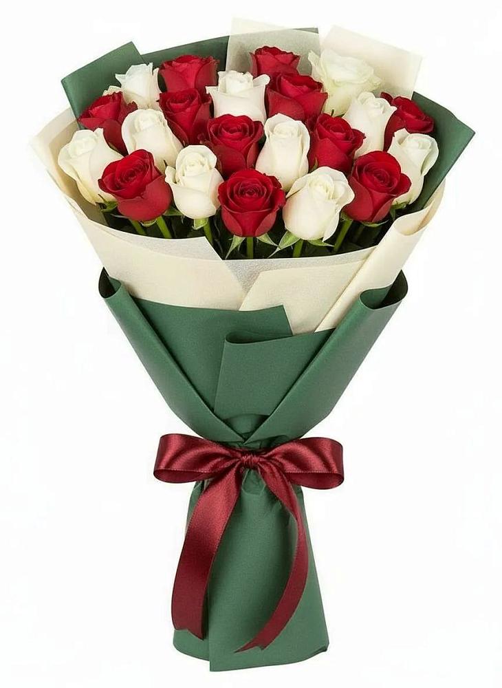 Букет Микс из красных и белых роз в Заклинье