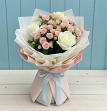 Букет цветов из:  Розы в Заклинье