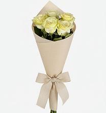 Букет цветов из:  Розы в Заклинье
