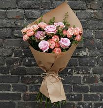 Букет цветов из:  Розы в Заклинье