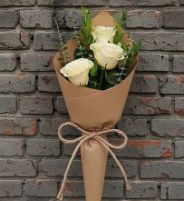 Букет цветов из:  Розы в Заклинье