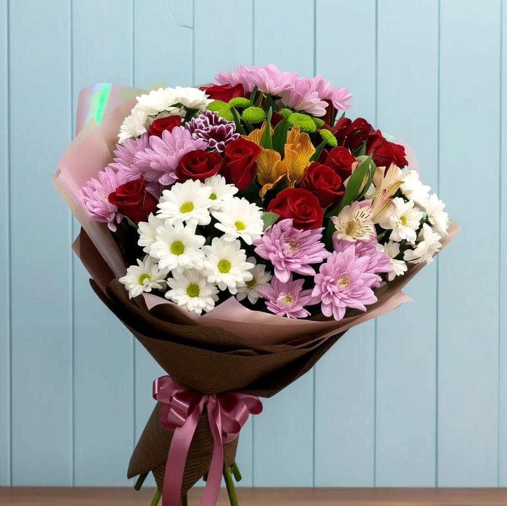Букет цветов из: Розы, Хризантемы и Альстромерии в Заклинье