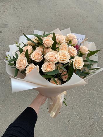 Букет Кремовые розы Латте в Заклинье