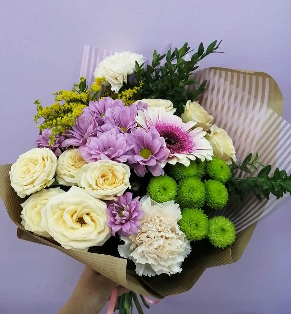 Букет цветов из: Хризантемы, Розы, Гвоздики и Герберы в Заклинье