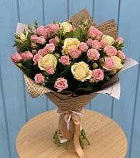 Букет цветов из:  Розы в Заклинье