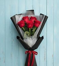 Букет цветов из:  Розы в Заклинье