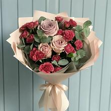 Букет цветов из:  Гвоздики и Розы в Заклинье