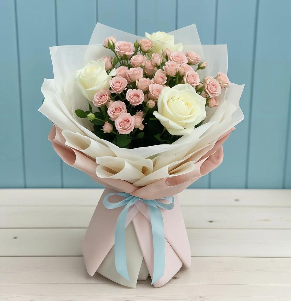 Букет цветов из: Розы в Заклинье