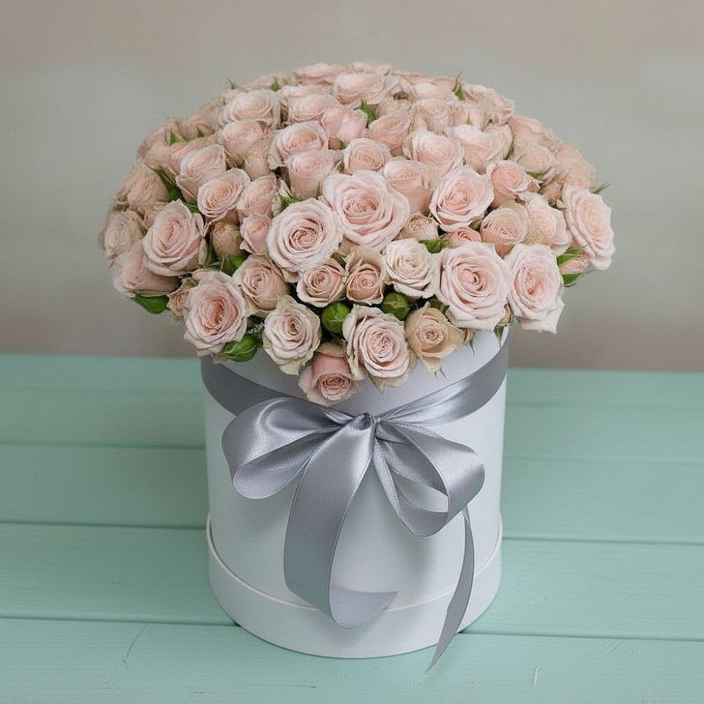 Цветочная композиция из Розы в шляпной коробке в Заклинье